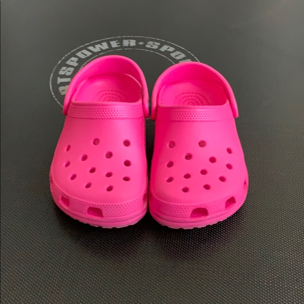 Pink crocs size 3Y